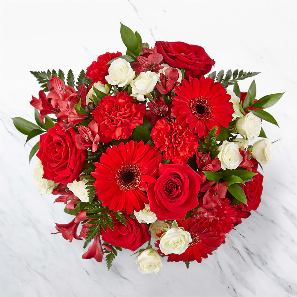 Hearts Embrace Bouquet – Delhi Flowers, Delhi ON