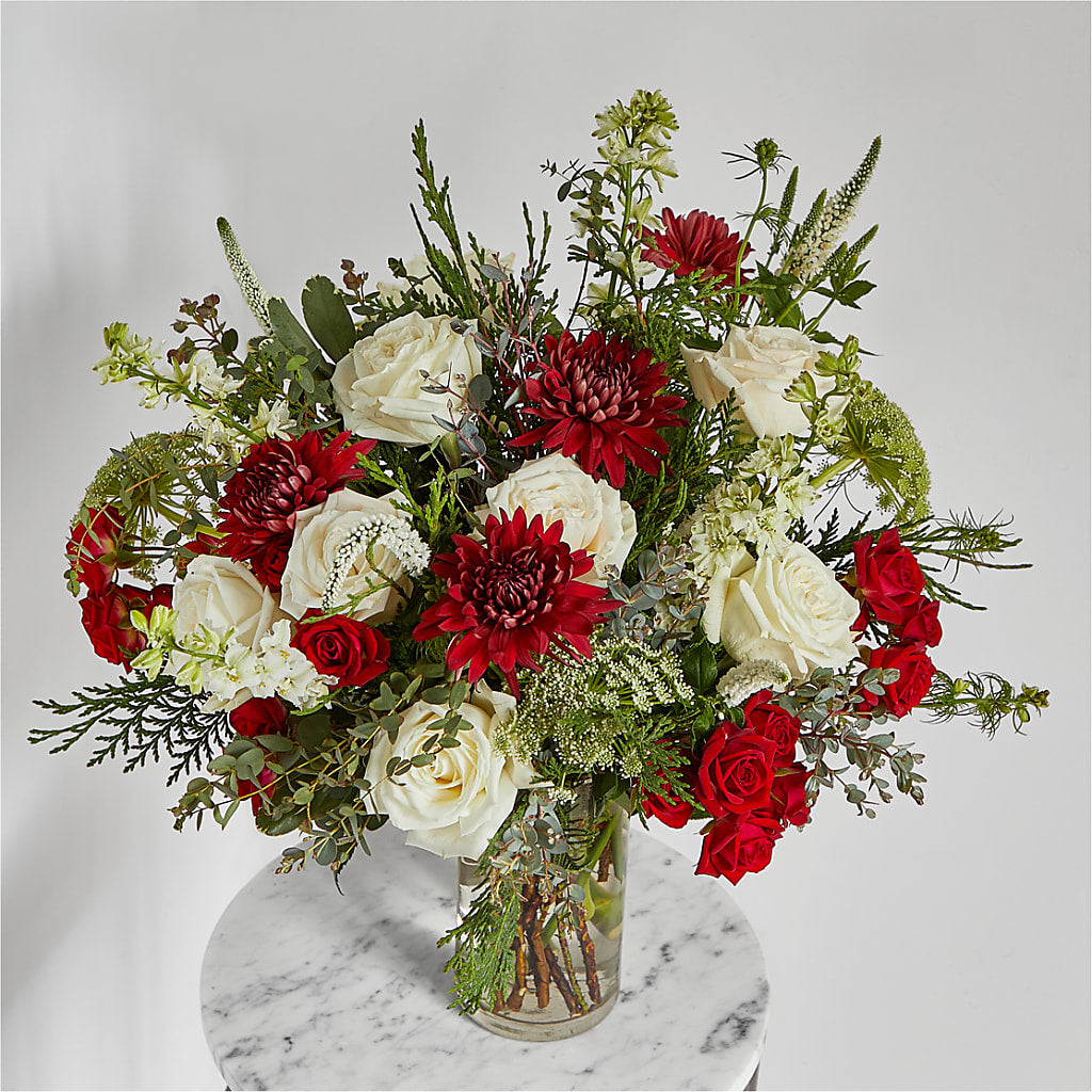 Favorite Traditions Bouquet – Delhi Flowers, Delhi ON