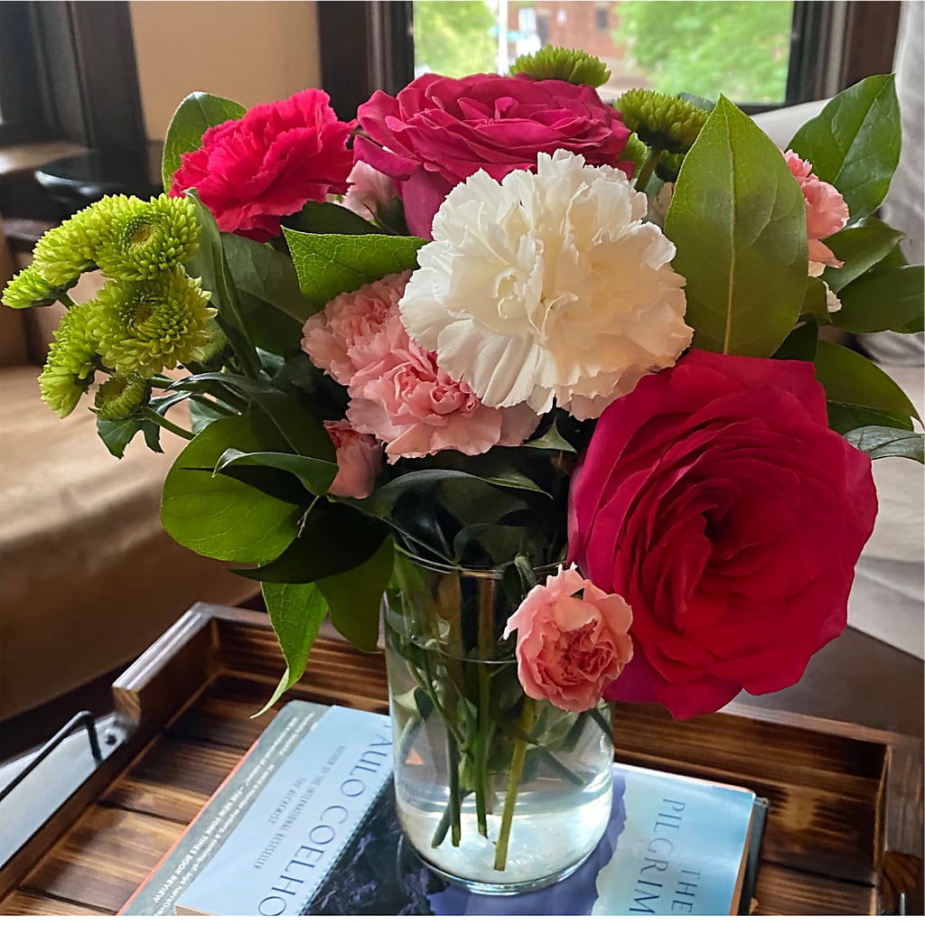 Sweet & Pretty Bouquet –  Delhi Flowers, Delhi ON