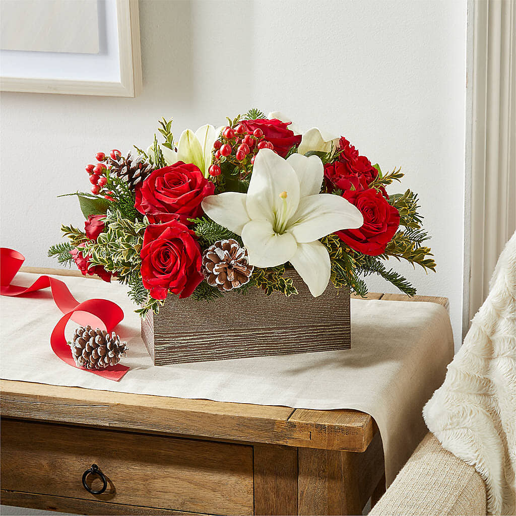 Snowy Wonderland Bouquet –  Delhi Flowers, Delhi ON