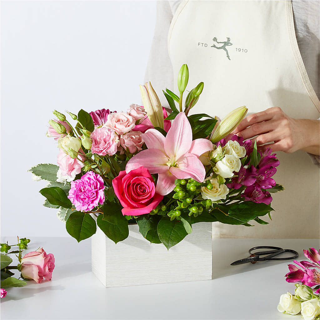 Sweetberry Box – A Florist Original –  Delhi Flowers, Delhi ON