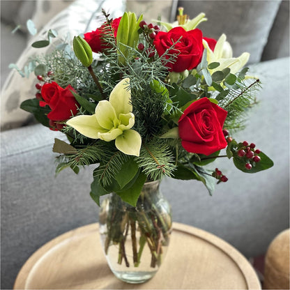 Glittering Lights Bouquet –  Delhi Flowers, Delhi ON