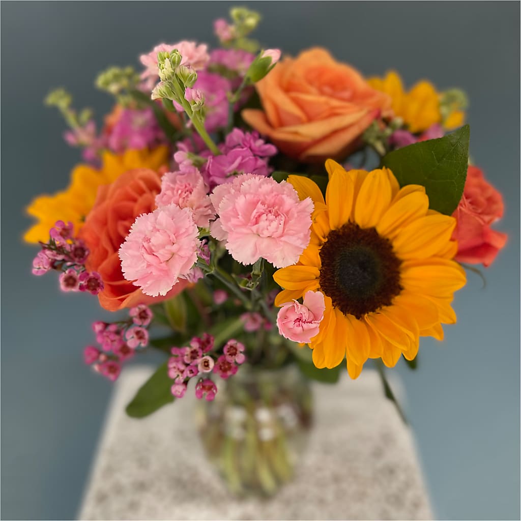 Yellow Brick Road Bouquet –  Delhi Flowers, Delhi ON