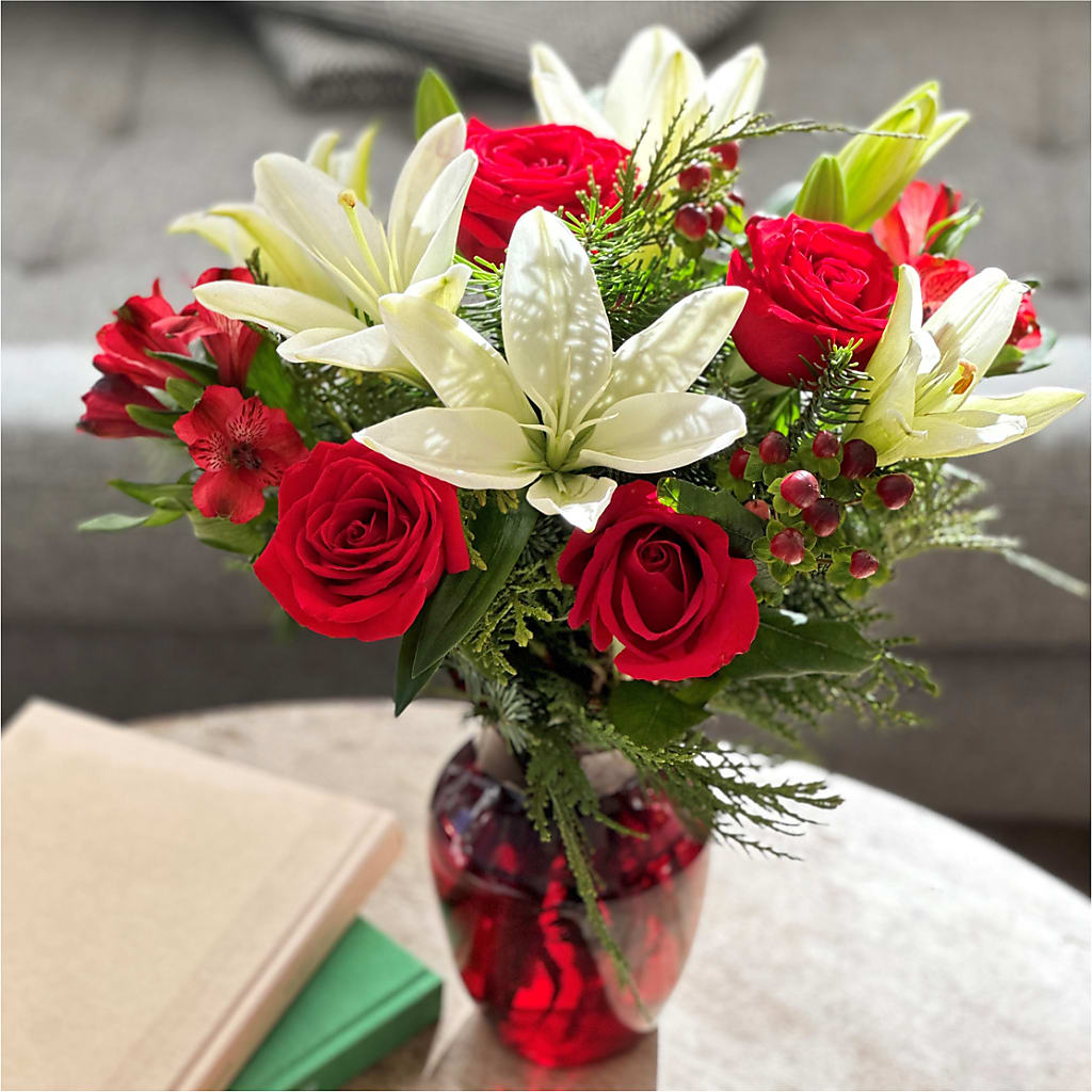 Evergreen Delight Bouquet –  Delhi Flowers, Delhi ON
