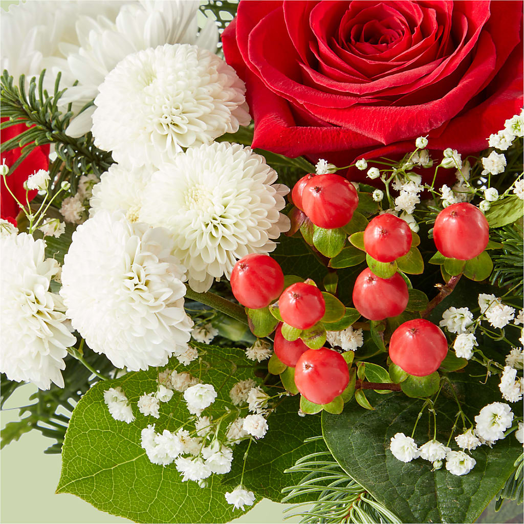 Chance of Flurries Bouquet –  Delhi Flowers, Delhi ON