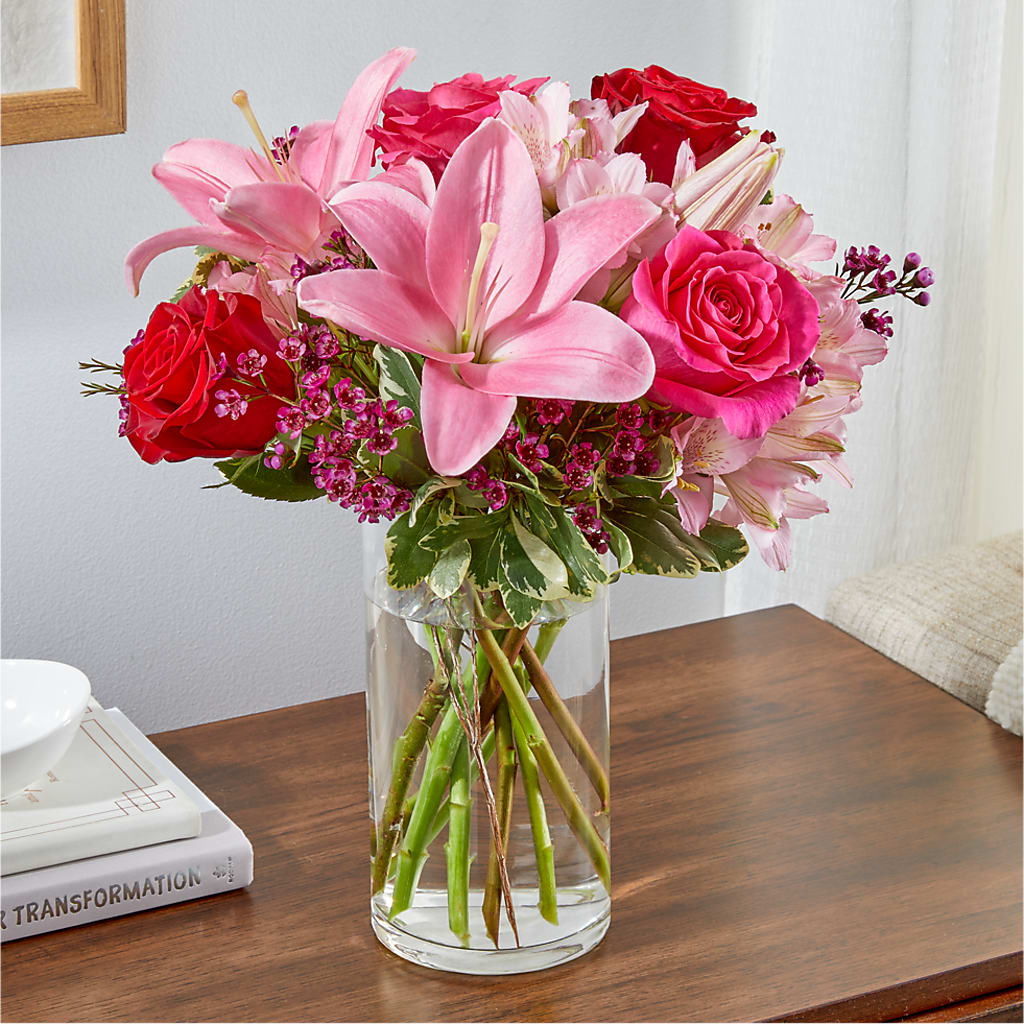Lucky in Love Bouquet –  Delhi Flowers, Delhi ON