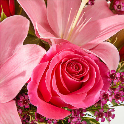 Lucky in Love Bouquet –  Delhi Flowers, Delhi ON