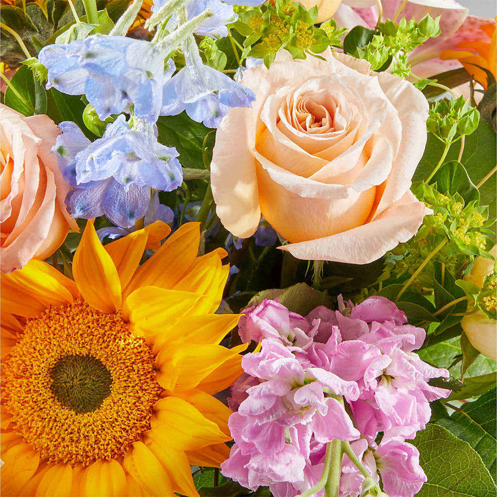 Dreamy Meadows Bouquet –  Delhi Flowers, Delhi ON