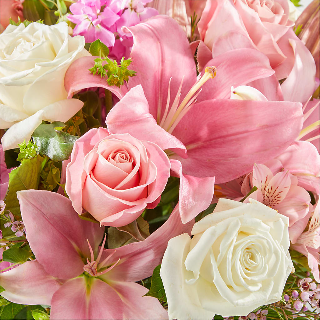 Ethereal Beauty Bouquet –  Delhi Flowers, Delhi ON