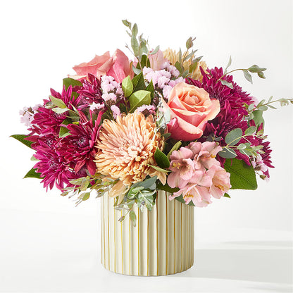 Berry Cobbler Bouquet with Ivory Vase –  Delhi Flowers, Delhi ON