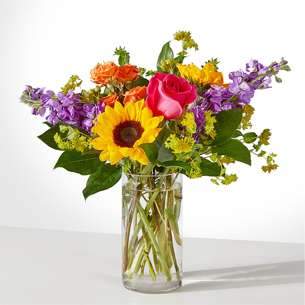Vibrant Greetings Bouquet –  Delhi Flowers, Delhi ON
