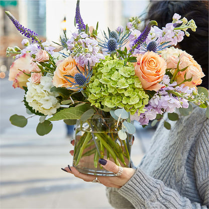 Porch Swing Bouquet –  Delhi Flowers, Delhi ON