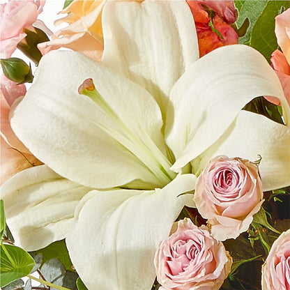 Grapefruit Splash Bouquet –  Delhi Flowers, Delhi ON