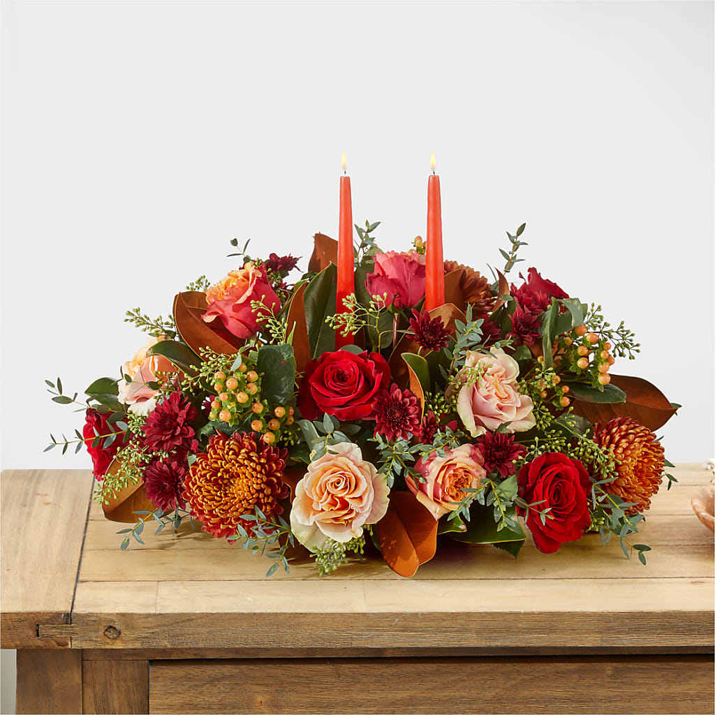 Gather Near Centerpiece –  Delhi Flowers, Delhi ON